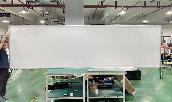 Giá đỡ bảng trắng điện tử tương tác thông minh IR Touch 82 inch